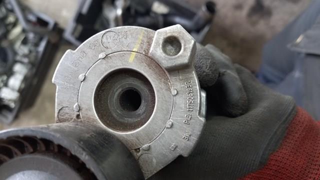 Napinacz paska napędowego 117506193R Renault (RVI)