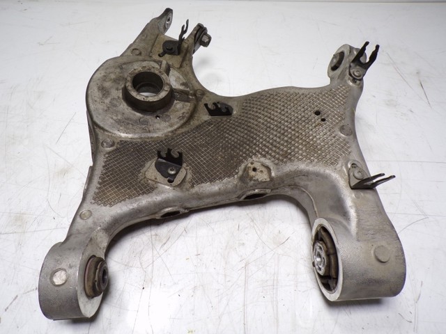 Wahacz zawieszenia tylnego dolny lewy LR098944 Land Rover