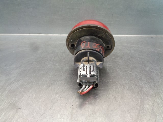  Land Rover LR048200 cena, od 74,91 USD