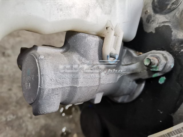 Do koszyka Główny cylinder hamulców Ford Escape II DM2