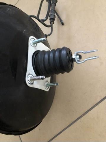 Do koszyka Wzmacniacz próżniowy hamulców Hyundai Sonata V NF