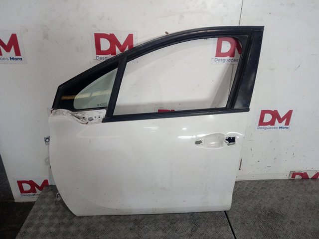 Do koszyka Drzwi przednie lewe Peugeot 208 I CA, CC