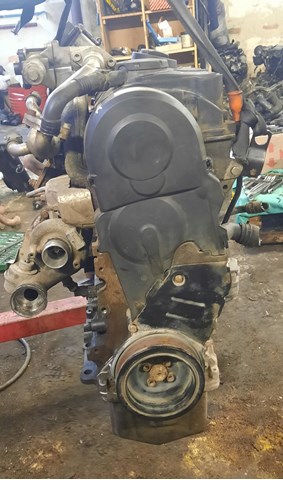 Do koszyka Silnik w komplecie Volkswagen Multivan T5 7HM, 7HN, 7HF, 7EF, 7EM, 7EN