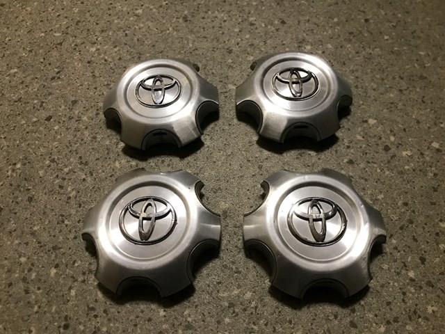 Do koszyka 4260B60070 Toyota Kołpak do obręczy koła