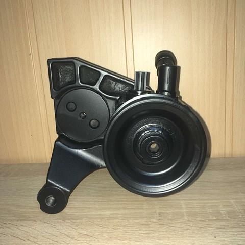Pompa wspomagania hydraulicznego kierownicy Iveco 504046460 cena, od 168,15 USD