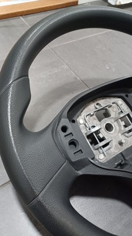 Kierownica Peugeot 301 sedana (2013 - 2026) cena, od 146,67 USD