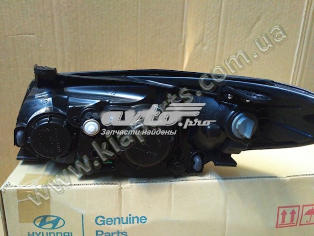 Reflektor prawy Hyundai/Kia 921022H020 cena, od 31,37 USD