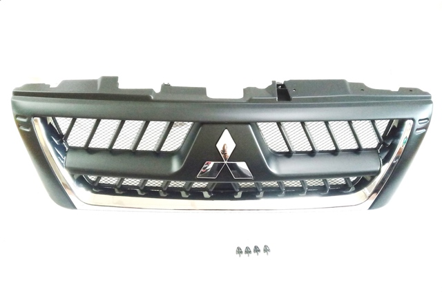 Atrapa chłodnicy do Mitsubishi Pajero III 