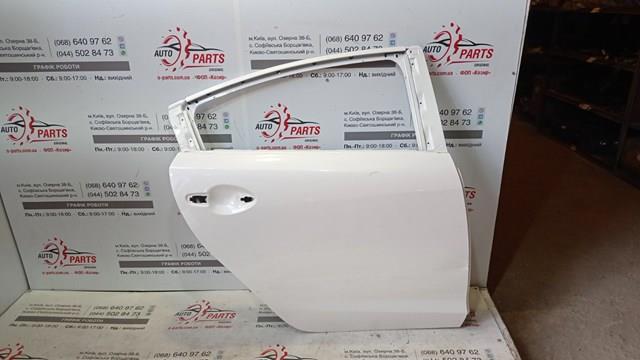 Drzwi tylne prawe Mazda GHY17202XB cena, od 478,42 USD