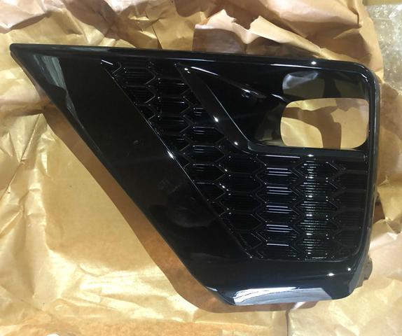 Obrzeże lampy przeciwmgielnej 52040WQ010 Toyota