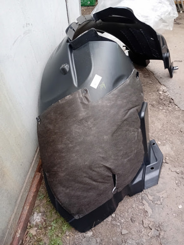 Do koszyka T4A13096 Jaguar Nadkole błotnika przedniego lewe