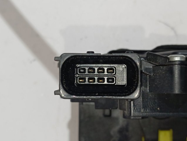 1677681380 Peugeot/Citroen Zamek drzwi przednich prawych