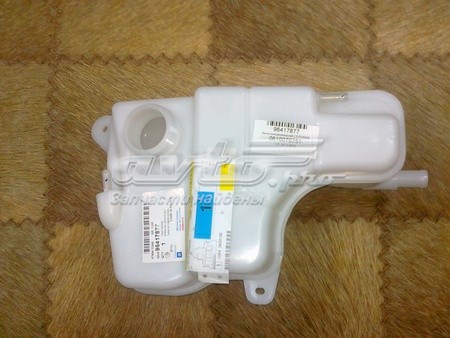Zbiornik paliwa Chevrolet Epica II sedana (V250) (2006 - 2011) cena, od 26,82 USD
