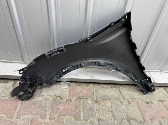  Land Rover LR066922