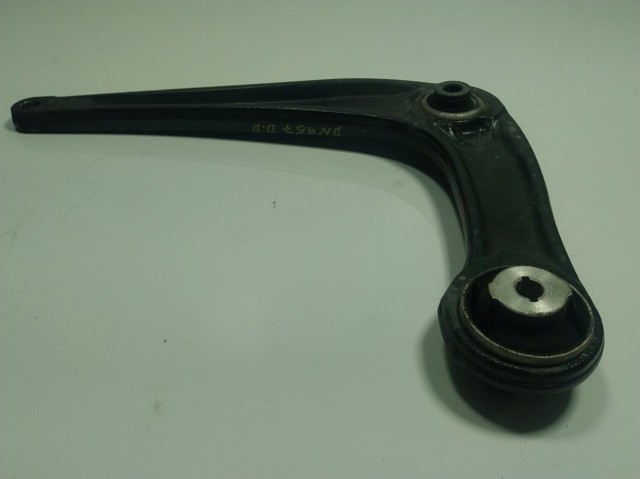 Wahacz zawieszenia przedniego dolny prawy Peugeot/Citroen 9816863580 cena, od 87,73 USD