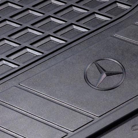 Do koszyka A20568075089G33 Mercedes Dywaniki przód+tył, komplet
