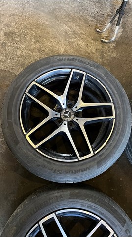 Felgi kół odlewane (lekkostopowe, tytanowe) A2534011800 Mercedes