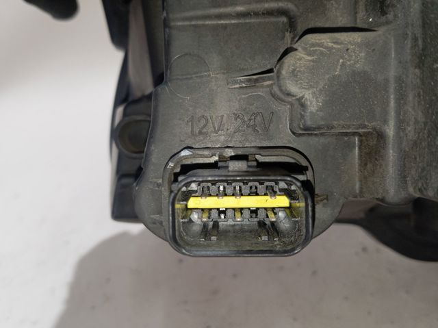 Reflektor lewy Peugeot/Citroen 9807241780 cena, od 705,84 USD
