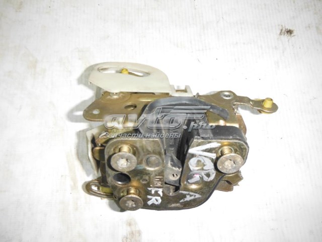 Zamek drzwi przednich prawych do Opel Omega A 16, 17, 19