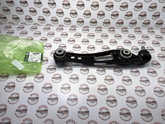 LR171072 Land Rover Wahacz zawieszenia przedniego dolny prawy