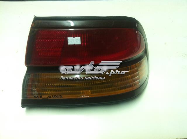 Do koszyka Lampa zespolona tylna prawa Nissan Maxima  A32