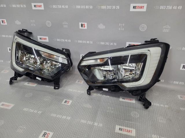Do koszyka 651009758R Renault (RVI) Maska silnika