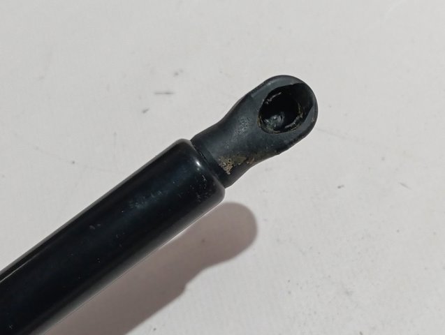 Amortyzator maski Mercedes A1779800100 cena, od 49,19 USD