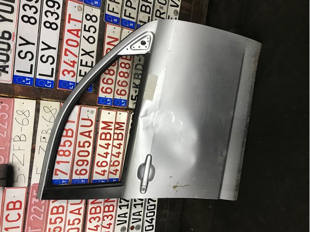Drzwi przednie prawe Daihatsu Terios II SUV (J2) (2006 - 2018) cena, od 1833,36 USD