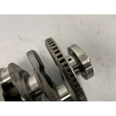 Do koszyka Wał korbowy silnika Volkswagen Passat B8 3G2, CB2