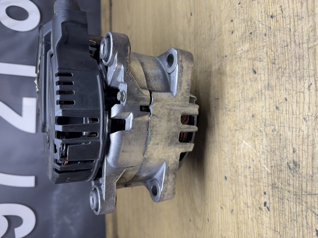 Alternator 9815683280 Peugeot/Citroen