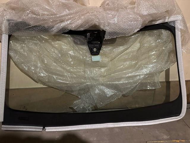 Szyba przednia 51317440763 BMW