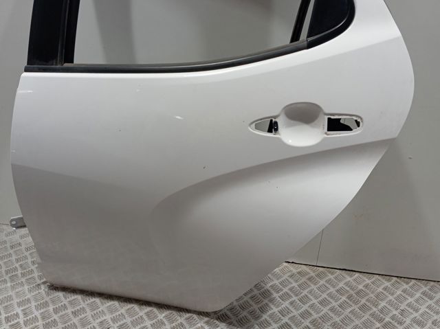 Drzwi tylne lewe Toyota 67004K0060 cena, od 703,16 USD