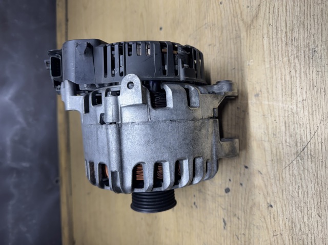 Alternator Peugeot/Citroen 9815683280