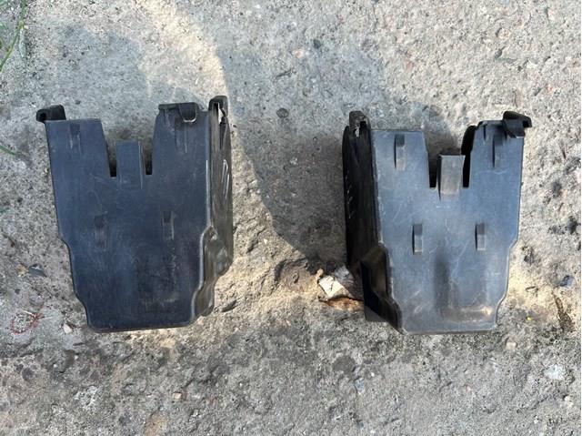 51117308803 BMW Zaślepka klamki drzwi zewnętrznych tylnych lewych