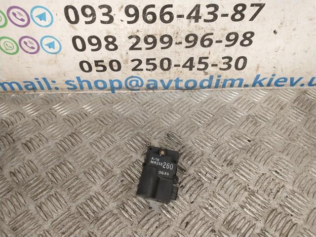  Silniczek klapy nagrzewnicy Mitsubishi Pajero 