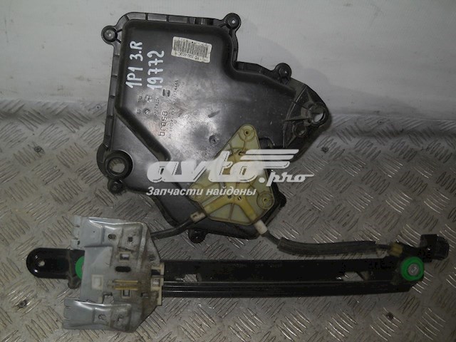 Mechanizm podnoszenia szyby drzwi tylnych prawych Seat Leon 2 (1P1)
