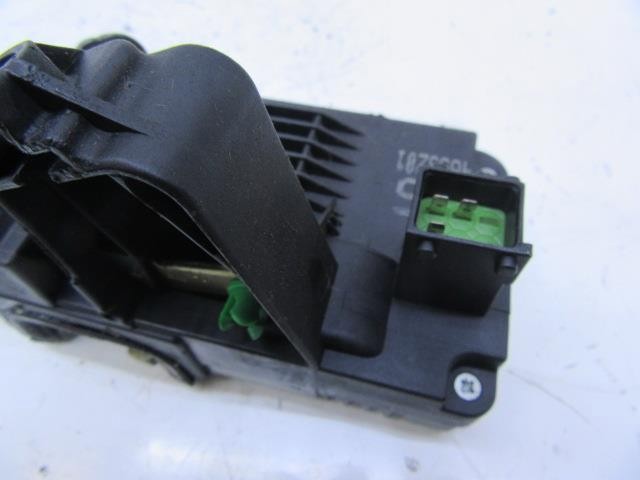 Zamek drzwi tylnych prawych Saab 9-5 sedana (YS3E) (1997 - 2010) cena, od 54,75 USD