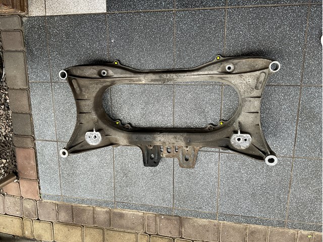 Korpus osi przedniej do Lexus GS  S19