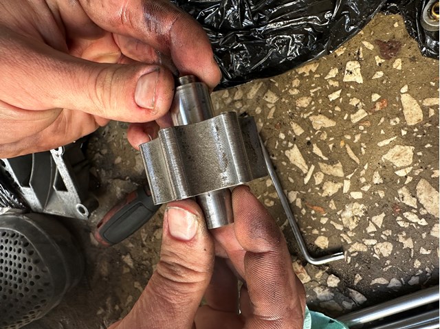 Pompa oleju Land Rover Discovery II SUV (LJ ,LT) (1998 - 2004) cena, od 1486,69 USD