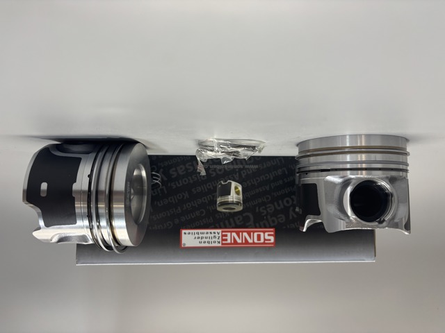 Tłok, komplet do jednego cylindru, STD Mahle Original 028PI00135000 cena, od 170,68 USD