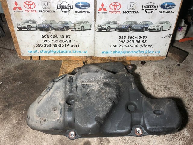  Zbiornik paliwa Toyota Avensis 3