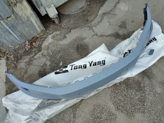 Zderzak przedni VAG 5N0807217ESGRU cena, od 93,84 USD