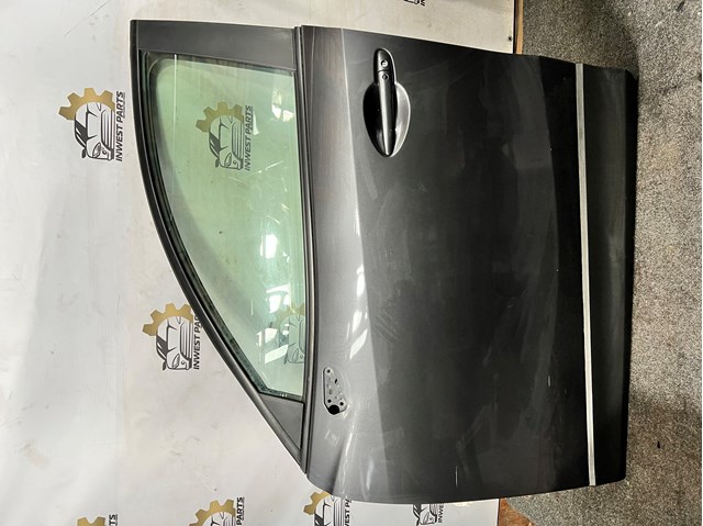 Drzwi przednie lewe KDY35902XK Mazda