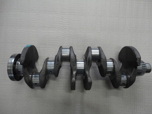 Wał korbowy silnika 03L105021A VAG