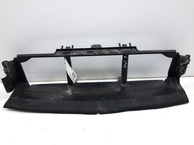 Do koszyka A4475050430 Mercedes Kierownica powietrza (deflektor) chodnicy dolna