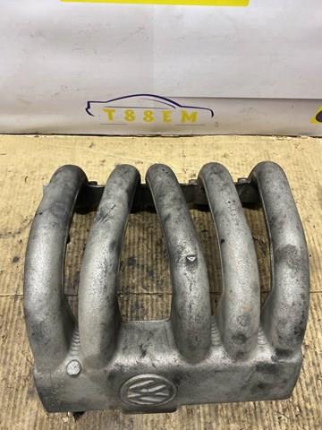 Kolektor ssący 074129713N VAG