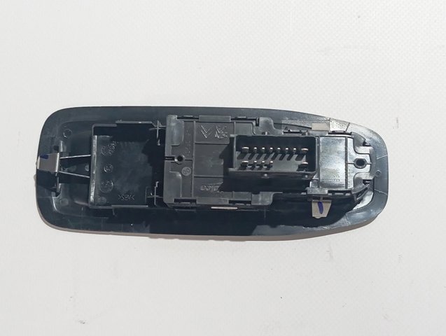 Panel przyciskowy sterowania podnośnikiem szyby przedni lewy Peugeot/Citroen 96751129ZD cena, od 57,89 USD