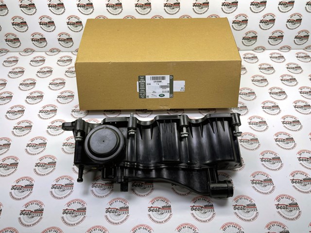 Pokrywa zaworowa LR105980 Land Rover