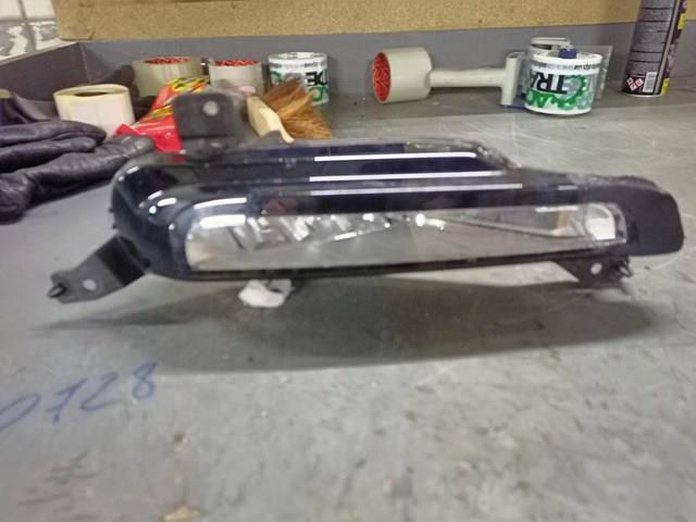 Lampa przeciwmgielna prawa Land Rover LR072645 cena, od 304,58 USD