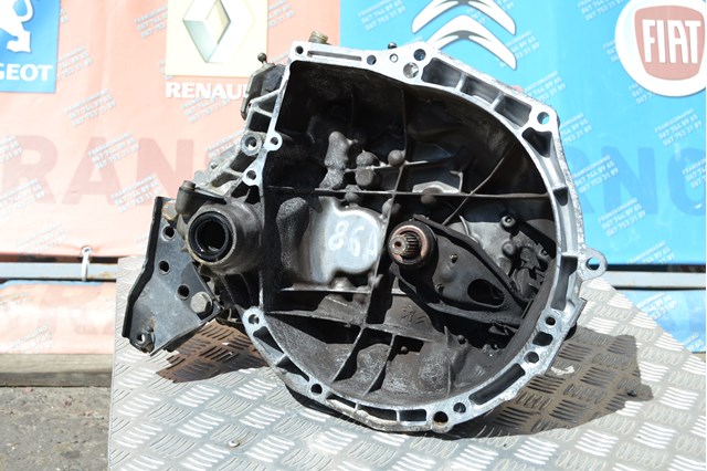 Mechaniczna skrzynia biegów w komplecie 20CQ66 Peugeot/Citroen